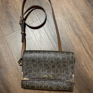 Calvin Klein crossbody purse